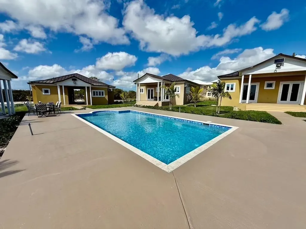 Silver Coin Lane #7 Grand Bahama Freeport BS