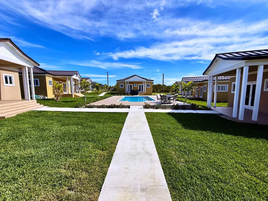 Silver Coin Lane #7 Grand Bahama Freeport BS