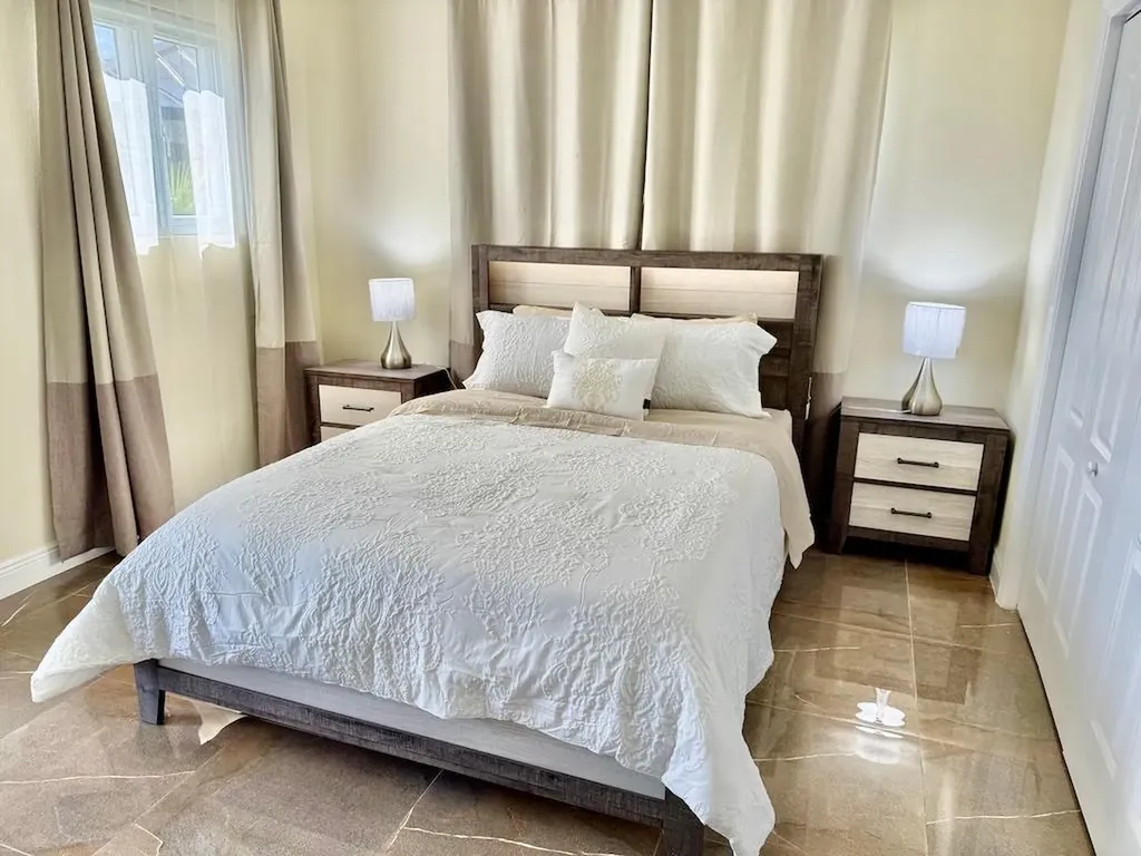 Silver Coin Lane #7 Grand Bahama Freeport BS