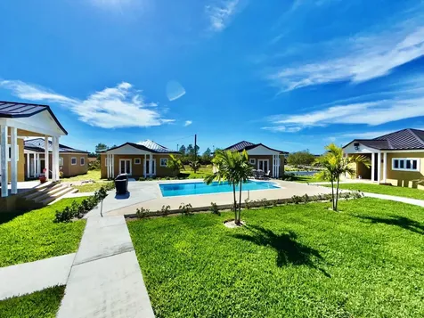 Silver Coin Lane #7 Grand Bahama Freeport BS