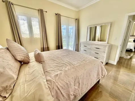 Silver Coin Lane #7 Grand Bahama Freeport BS