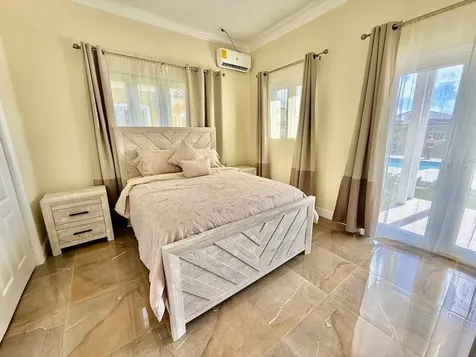 Silver Coin Lane #7 Grand Bahama Freeport BS