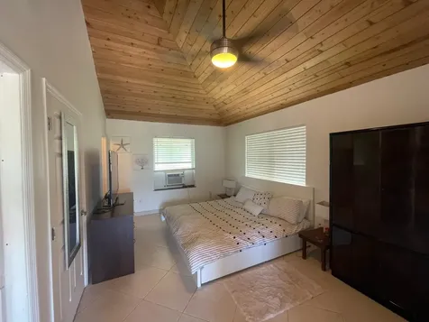 Turning Tides Harbour Isl Eleuthera BS