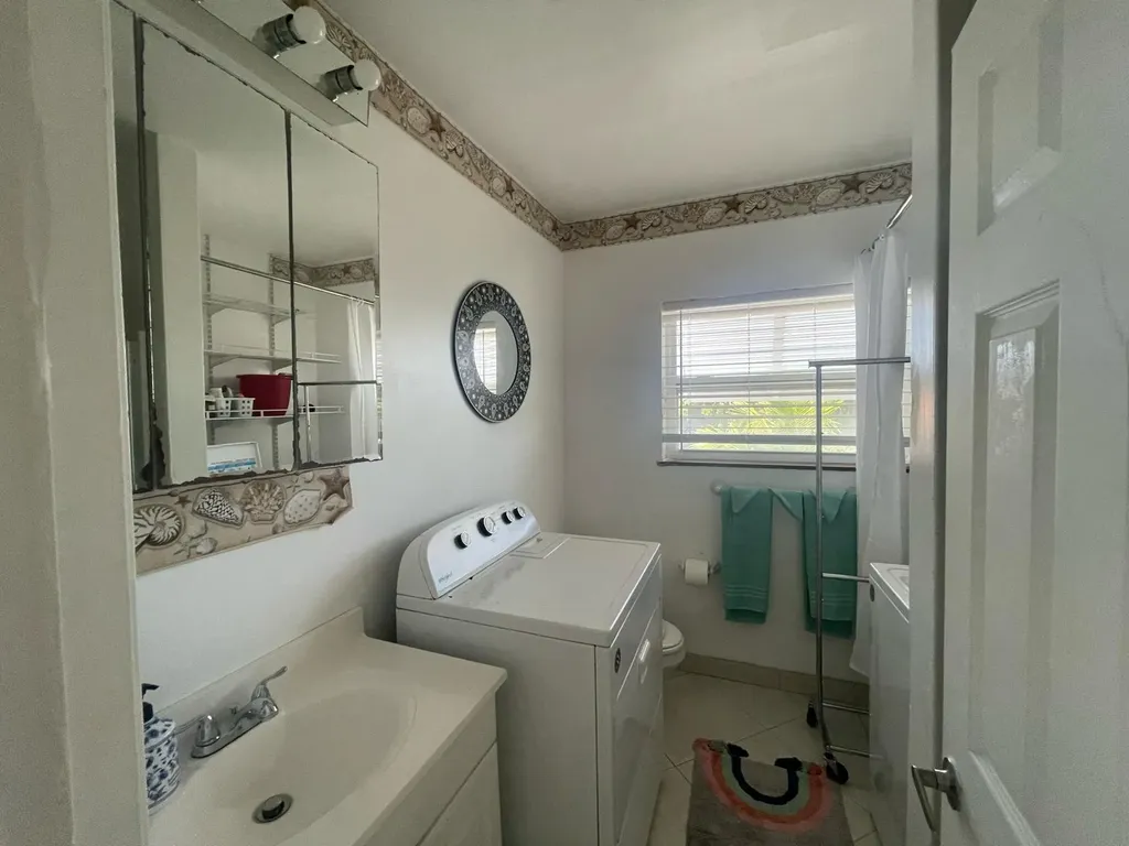 Turning Tides Harbour Isl Eleuthera BS