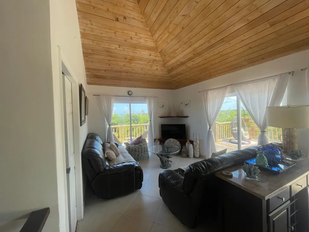 Turning Tides Harbour Isl Eleuthera BS