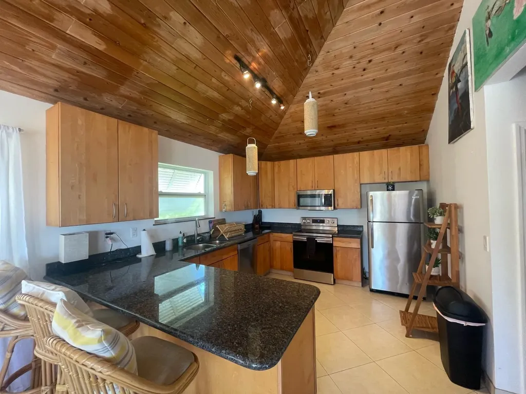 Turning Tides Harbour Isl Eleuthera BS