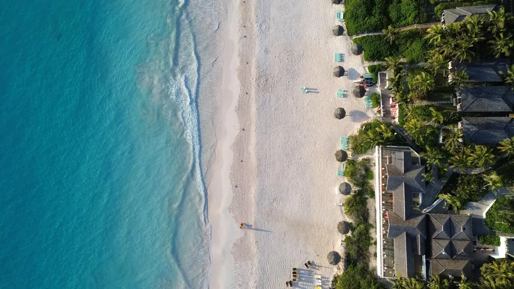 Turning Tides Harbour Isl Eleuthera BS