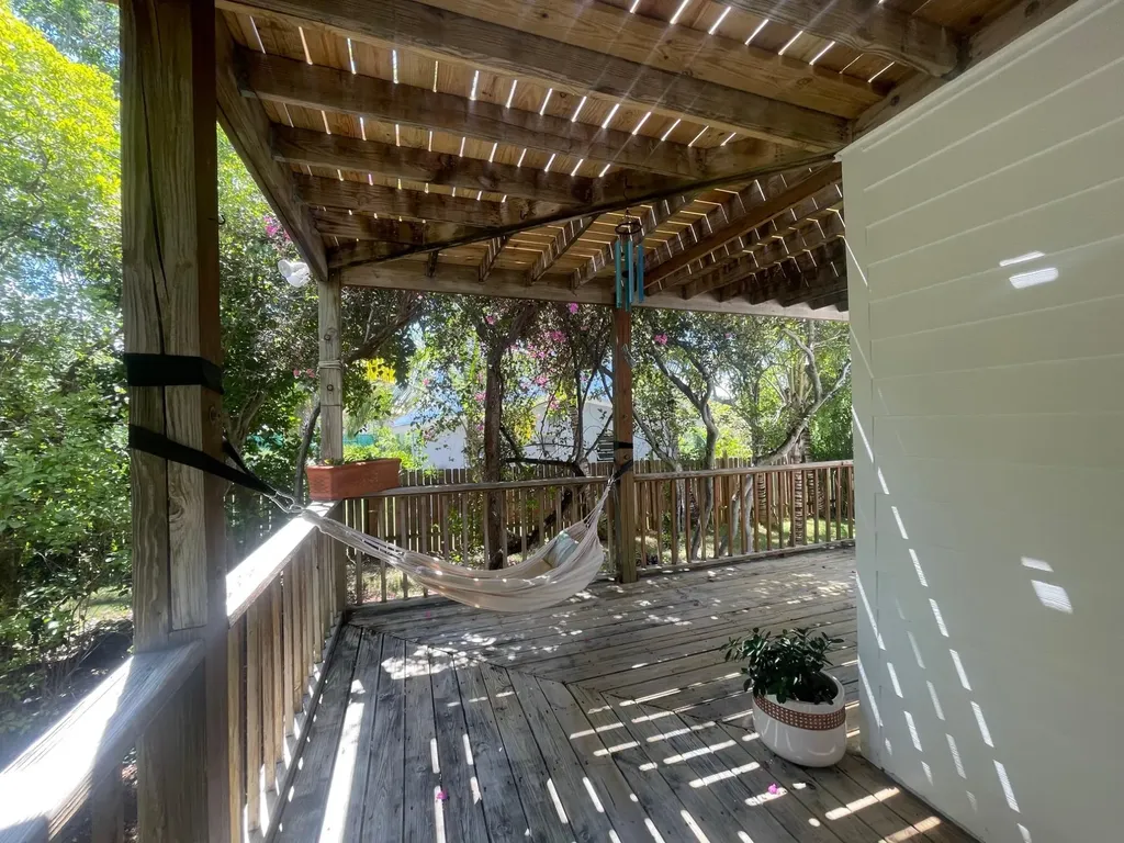 Turning Tides Harbour Isl Eleuthera BS