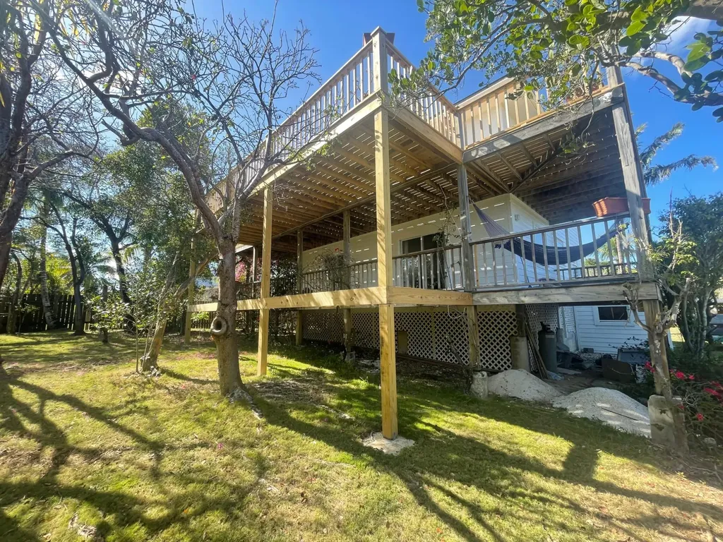 Turning Tides Harbour Isl Eleuthera BS