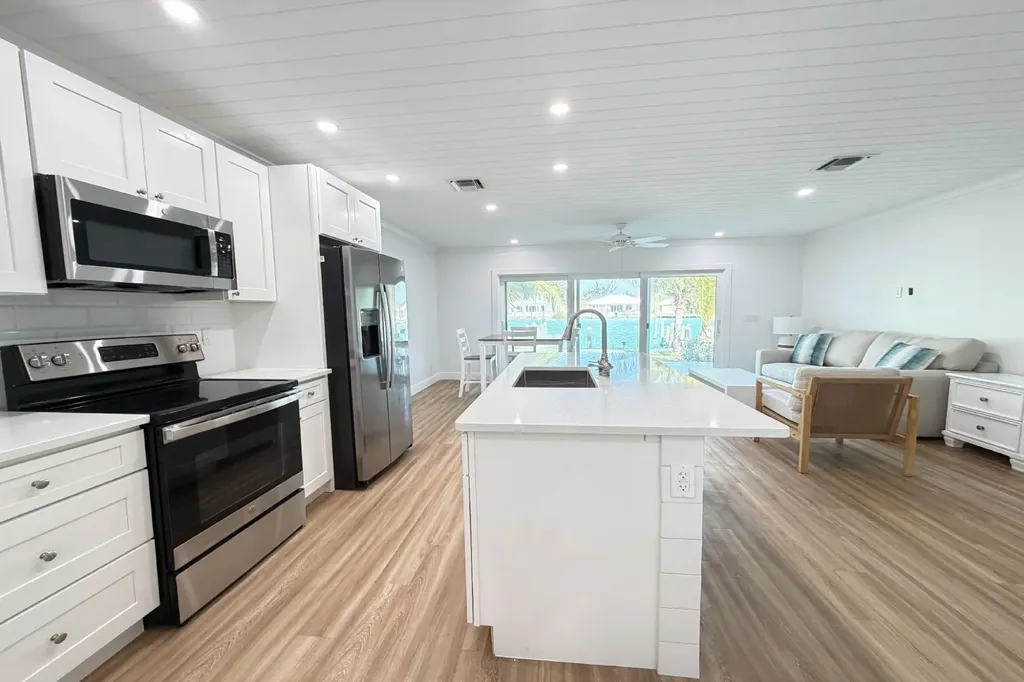 Atlantis #2121 Abaco BS