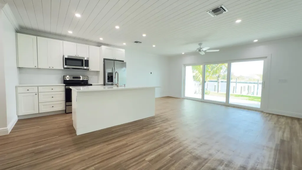 Atlantis #2121 Abaco BS