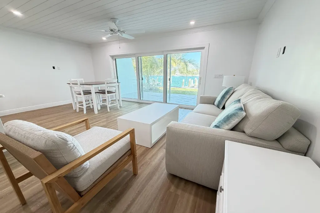 Atlantis #2121 Abaco BS