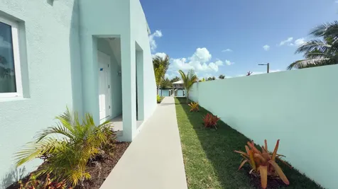 Atlantis #2121 Abaco BS