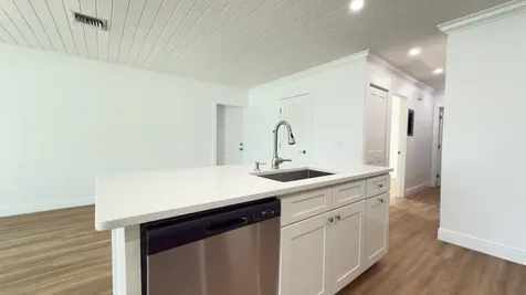 Atlantis #2121 Abaco BS