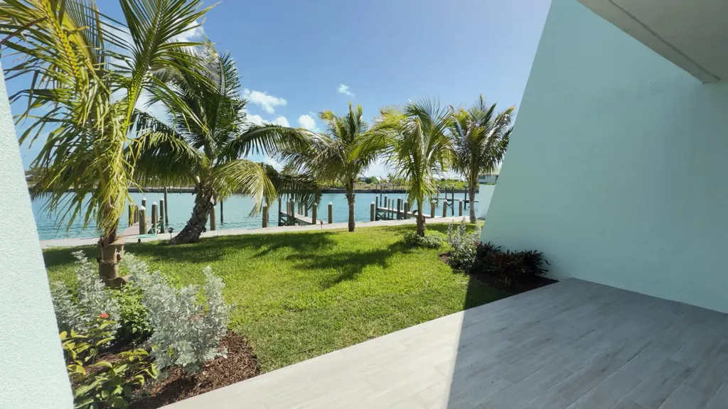 Atlantis #2120 Abaco BS