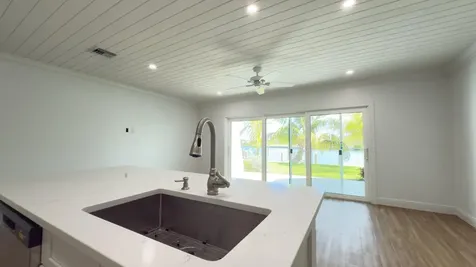 Atlantis #2120 Abaco BS