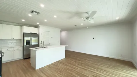 Atlantis #2120 Abaco BS