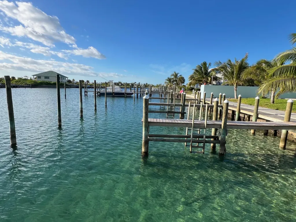 Atlantis #2118 Abaco BS