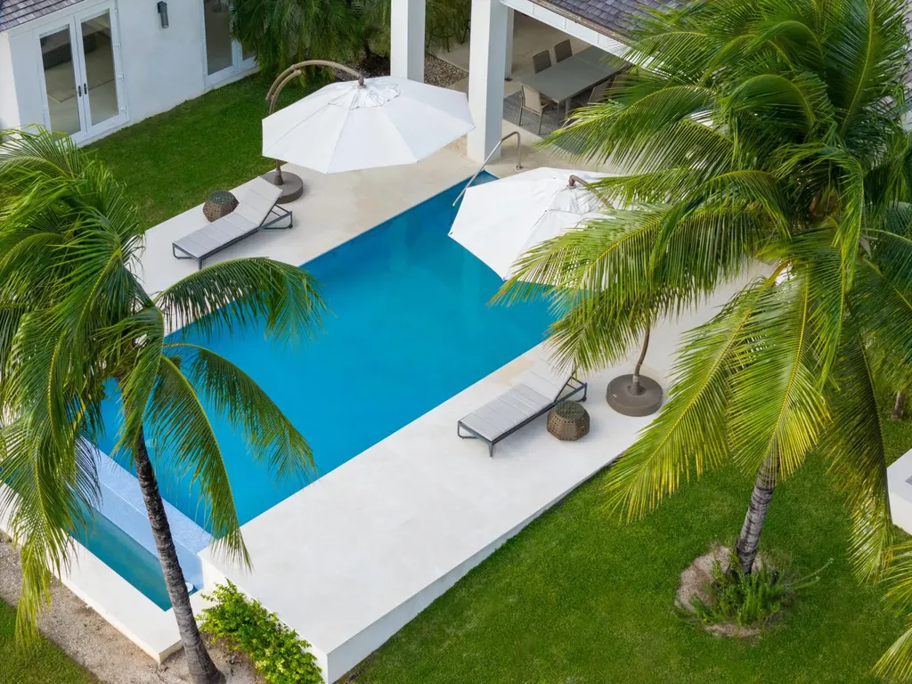 Shamrock Road 3 Aguas New Providence Paradise Island BS