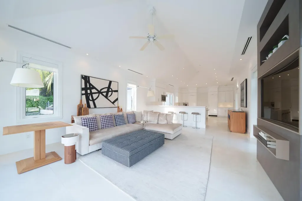 Shamrock Road 3 Aguas New Providence Paradise Island BS