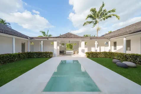 Shamrock Road 3 Aguas New Providence Paradise Island BS