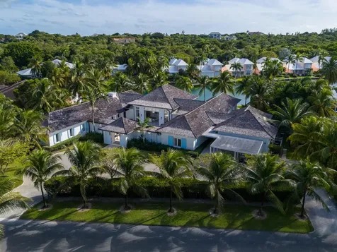 Shamrock Road 3 Aguas New Providence Paradise Island BS