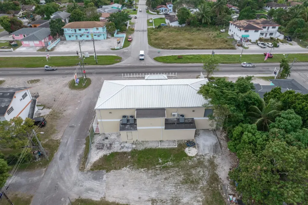 Carmichael Road Rental New Providence Paradise Island BS