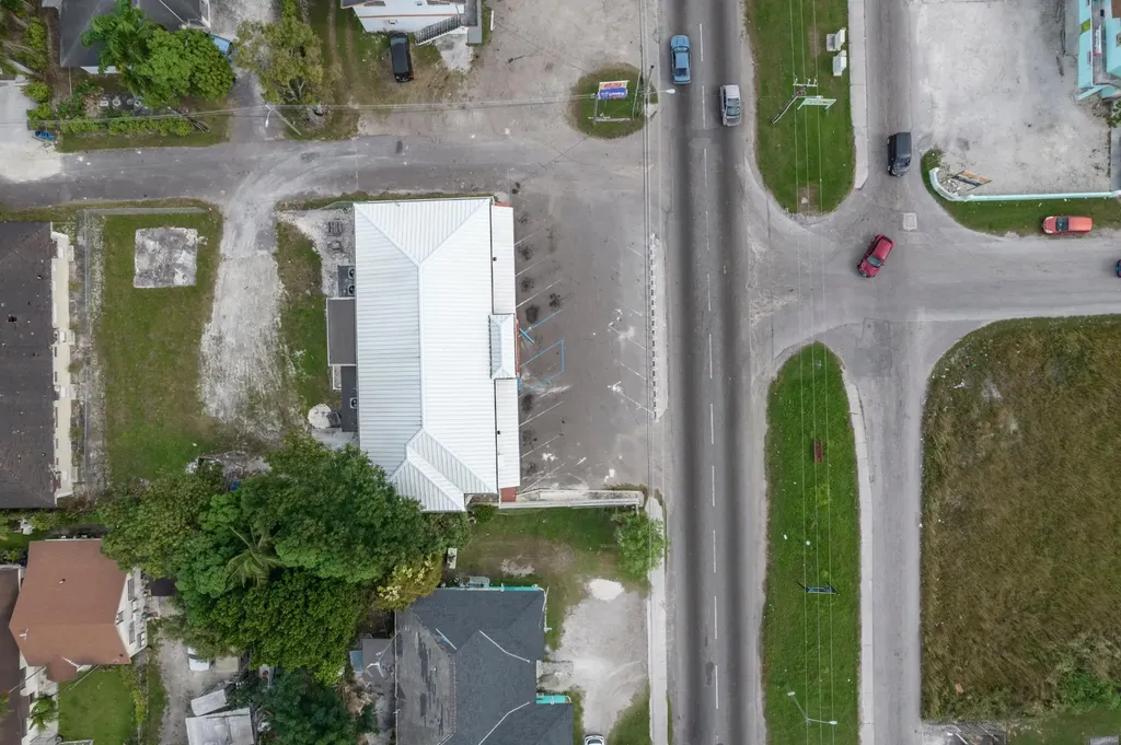 Carmichael Road Rental New Providence Paradise Island BS