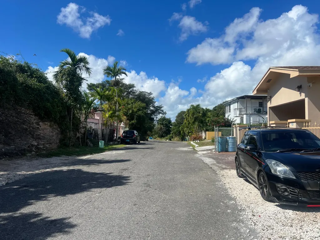 Garden Hills New Providence Paradise Island BS