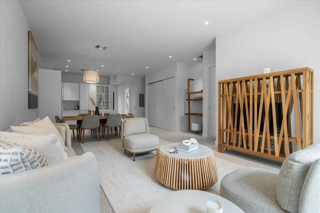 I-1 Westend Love Beach New Providence Paradise Island BS