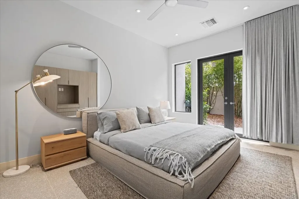 I-1 Westend Love Beach New Providence Paradise Island BS