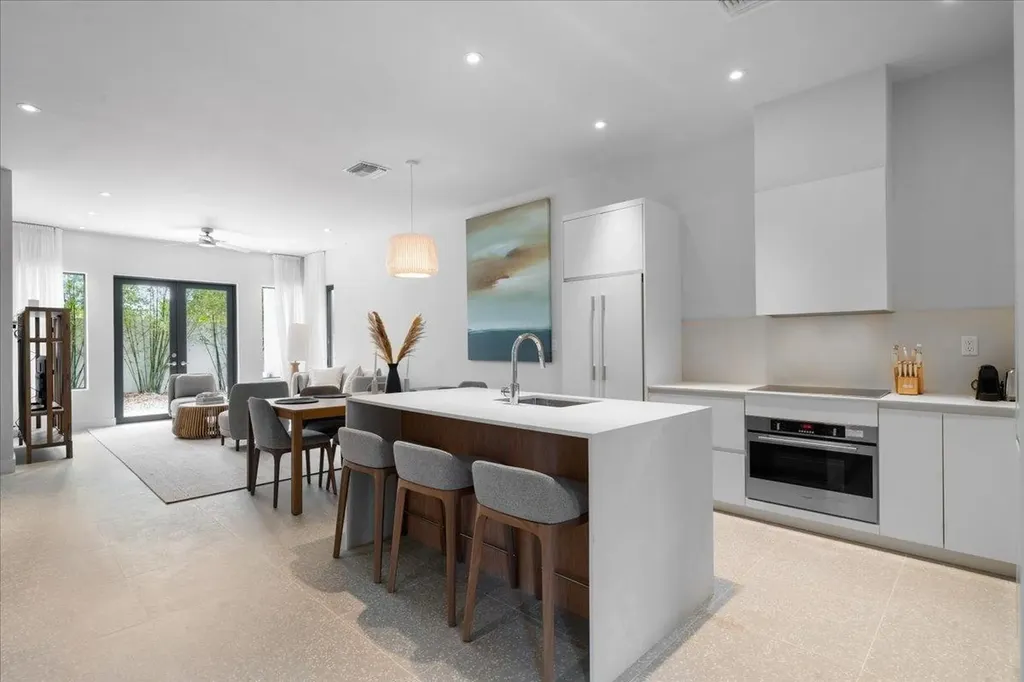 I-1 Westend Love Beach New Providence Paradise Island BS