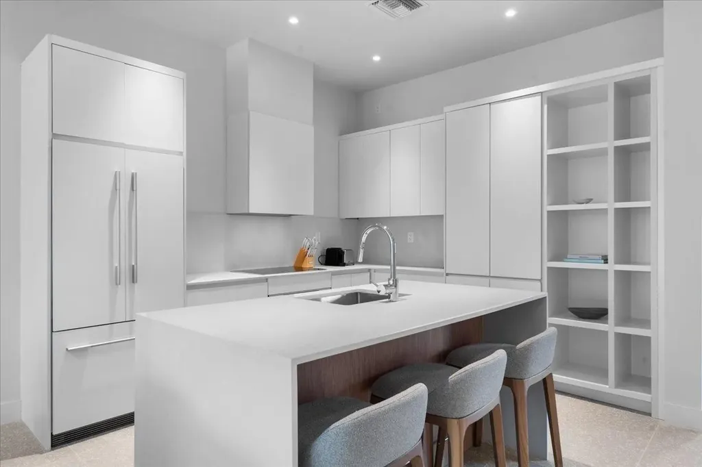 I-1 Westend Love Beach New Providence Paradise Island BS