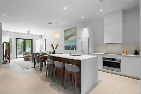 I-1 Westend Love Beach New Providence Paradise Island BS