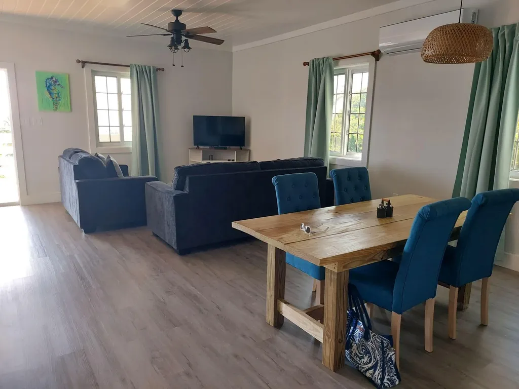 Home In Rainbow Bay Eleuthera BS