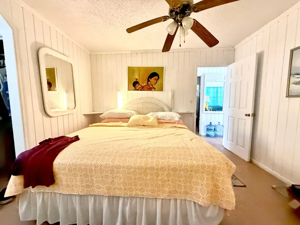 Diamonds By The Sea Topaz Grand Bahama Freeport BS