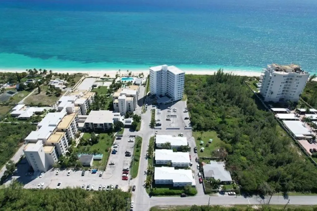 Riviera Towers Condominiu Grand Bahama Freeport BS
