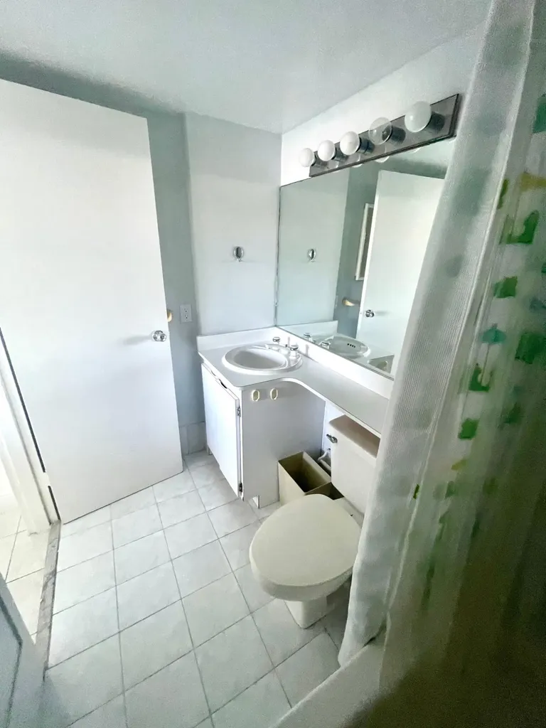 Riviera Towers Condominiu Grand Bahama Freeport BS