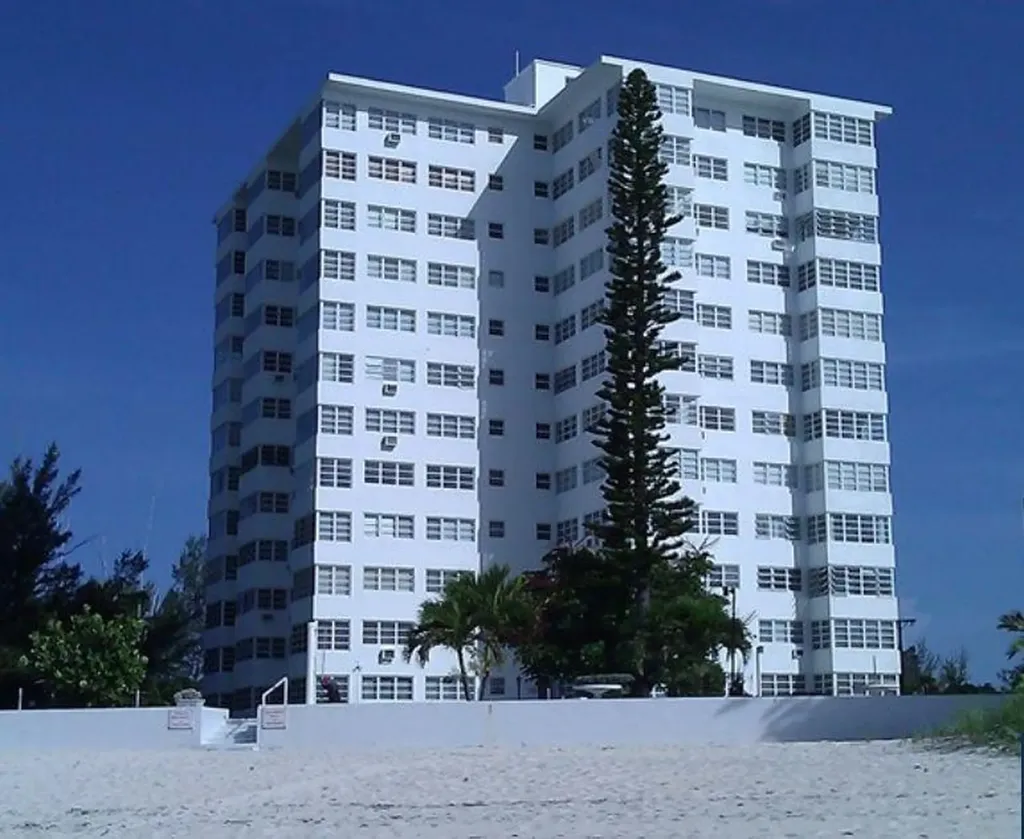 Riviera Towers Condominiu Grand Bahama Freeport BS