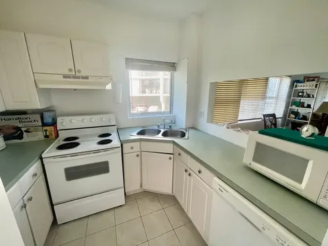 Riviera Towers Condominiu Grand Bahama Freeport BS