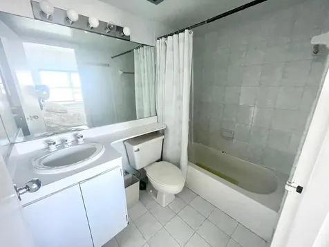 Riviera Towers Condominiu Grand Bahama Freeport BS