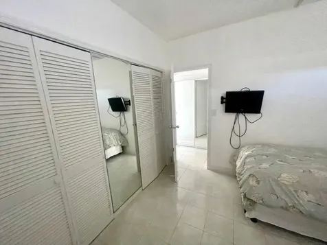 Riviera Towers Condominiu Grand Bahama Freeport BS