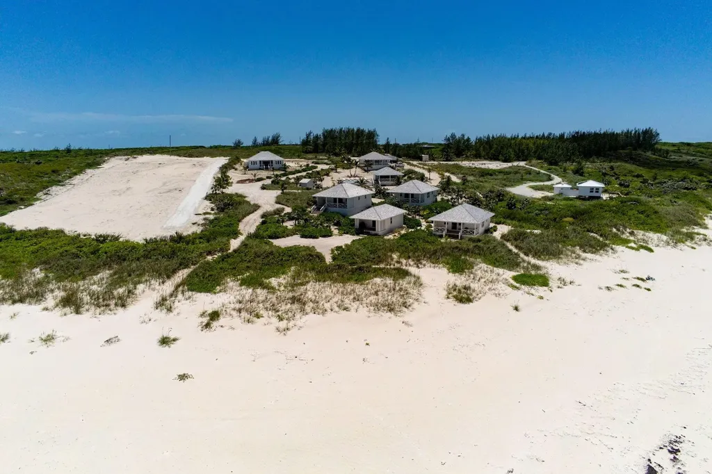 Lot C Airport Beach Eleuthera BS