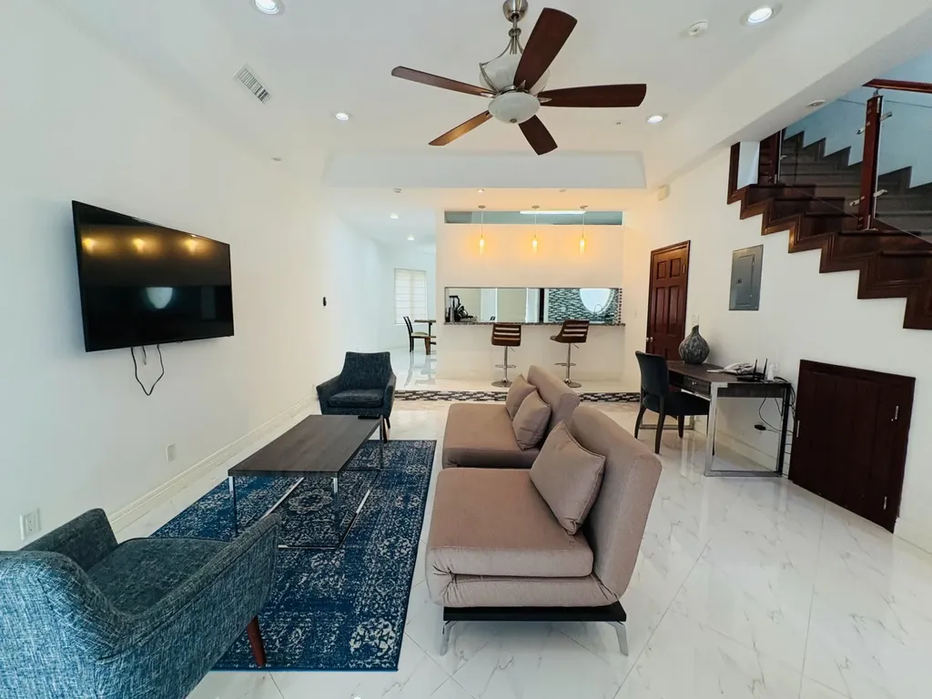Lyford Hills 2/2.5 New Providence Paradise Island BS