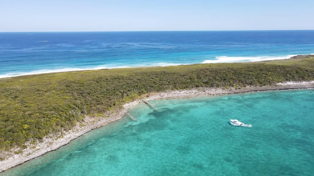 Lot 3 Soap Point Abaco BS