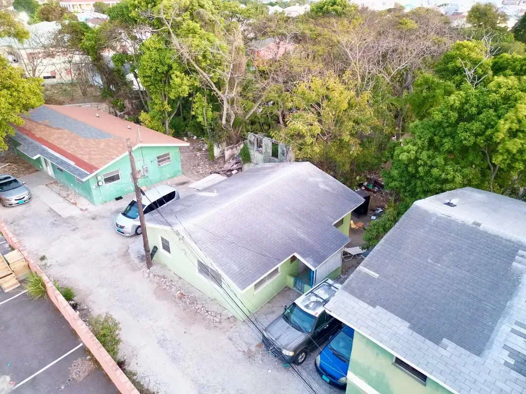 Mount Royal Avenue New Providence Paradise Island BS