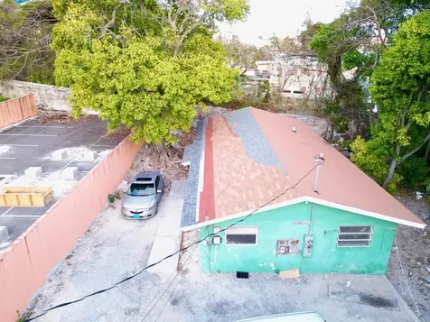 Mount Royal Avenue New Providence Paradise Island BS