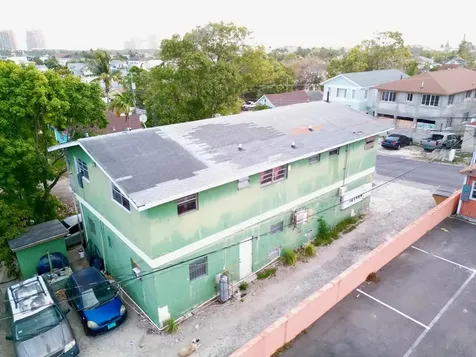 Mount Royal Avenue New Providence Paradise Island BS