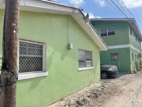 Mount Royal Avenue New Providence Paradise Island BS