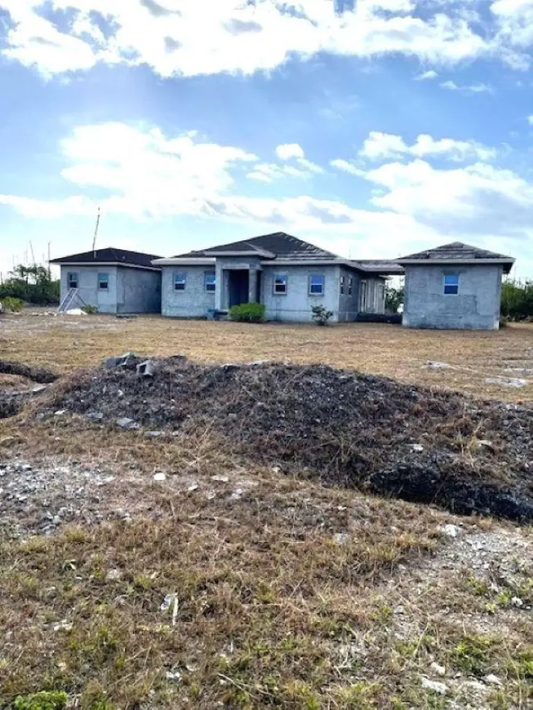 Hong Kong Street, Colony 12 Grand Bahama Freeport BS